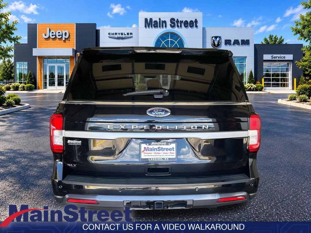 Used 2024 Ford Expedition XLT AWD/4WD image 4