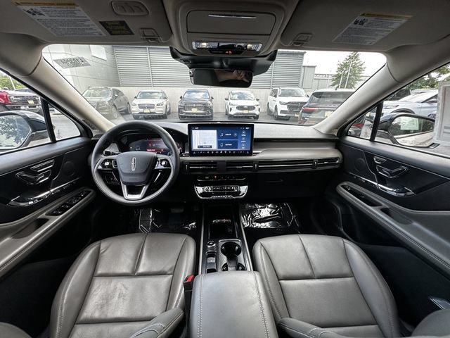 Certified 2024 Lincoln Corsair AWD w/ Equipment Group 101A image 3