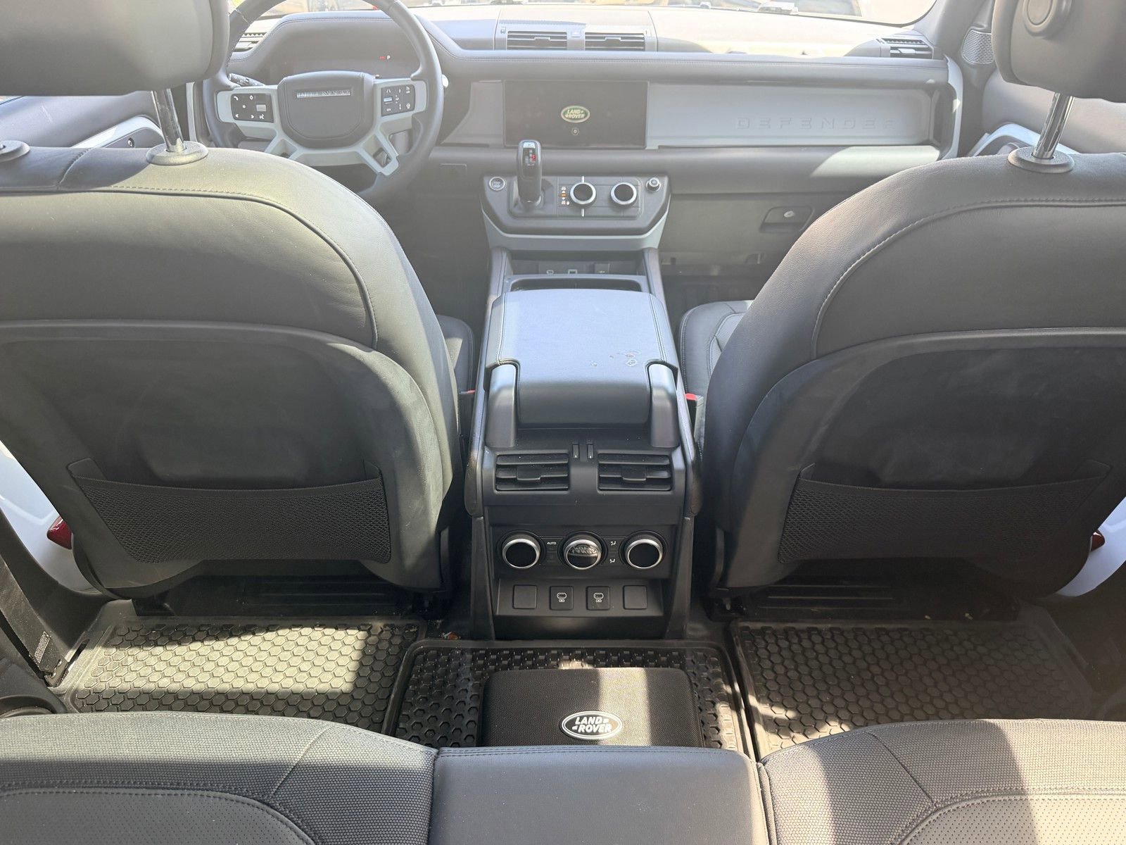 Used 2024 Land Rover Defender 90 X-Dynamic SE AWD/4WD image 20