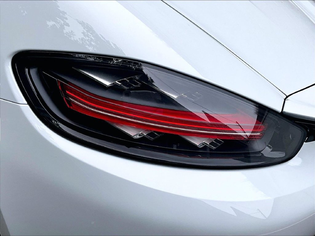 Used 2019 Porsche 718 Boxster RWD image 29