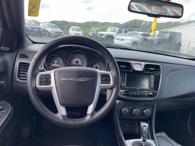 Used 2014 Chrysler 200 Limited w/ Sun/Sound Group image 14