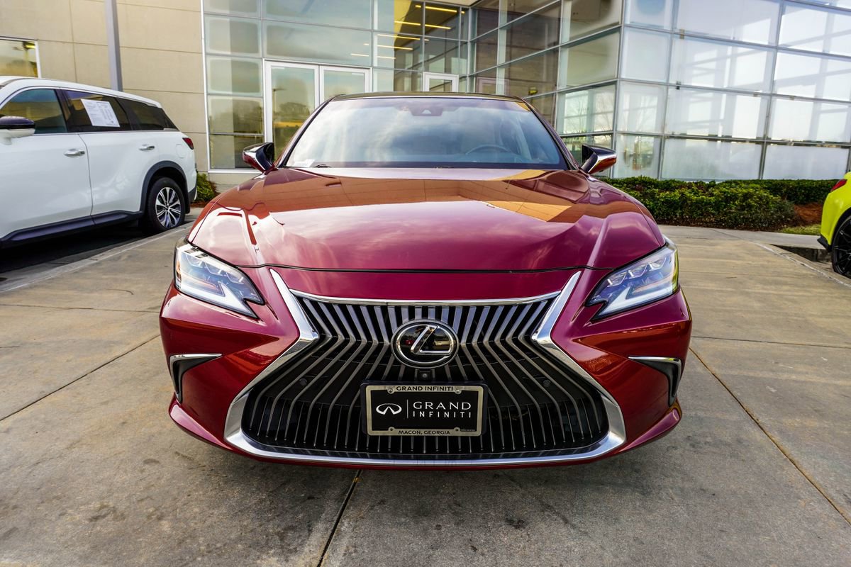 Used 2020 Lexus ES 350 Ultra Luxury w/ Accessory Package 2 image 7