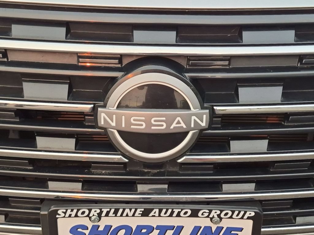 Used 2024 Nissan Rogue S AWD/4WD image 8