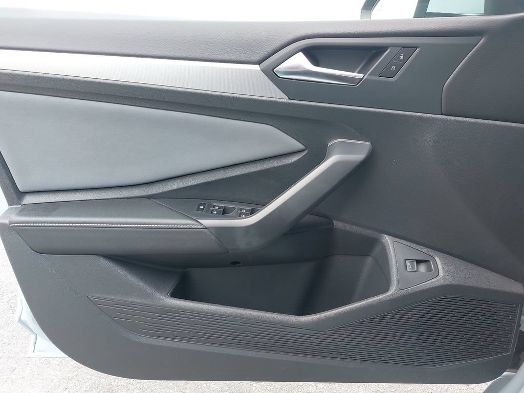 New 2026 Volkswagen Jetta SE FWD image 23
