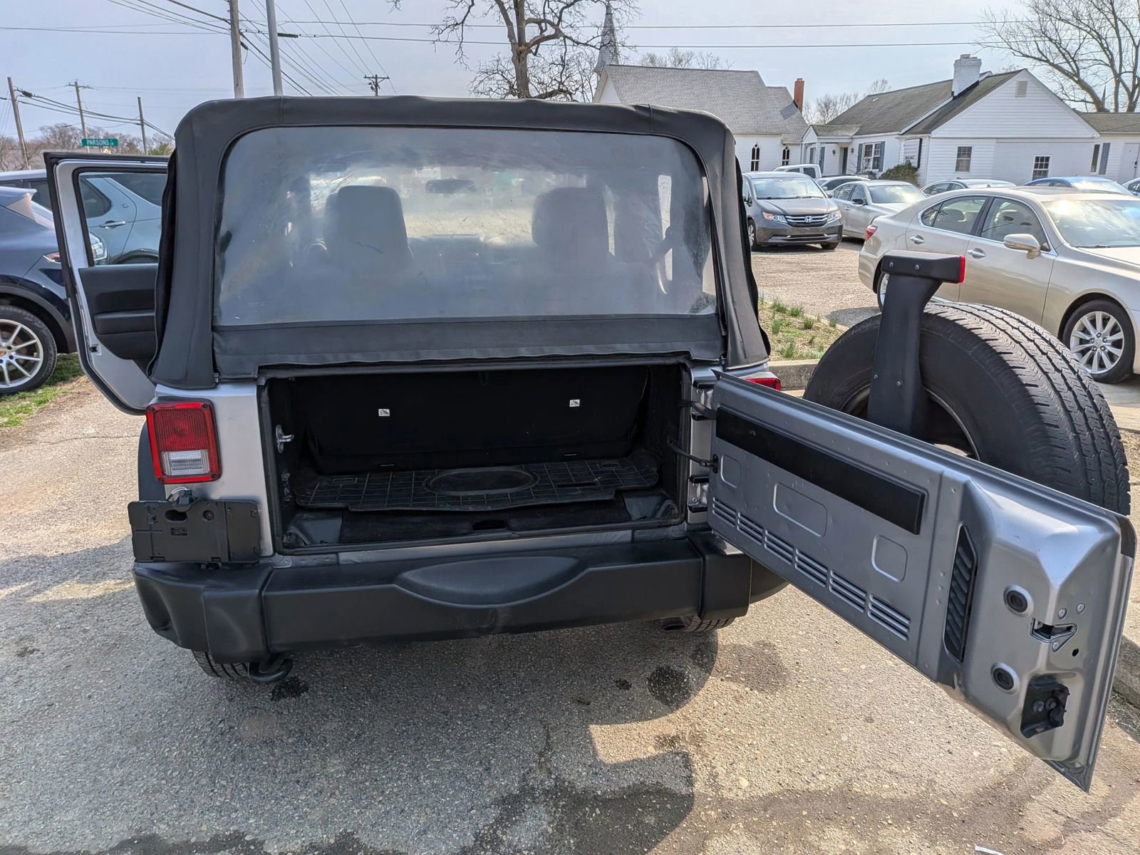 Used 2016 Jeep Wrangler Sport w/ Connectivity Group image 24