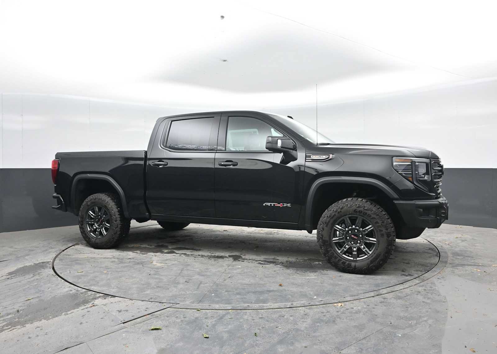 New 2026 GMC Sierra 1500 AT4X AWD/4WD image 7