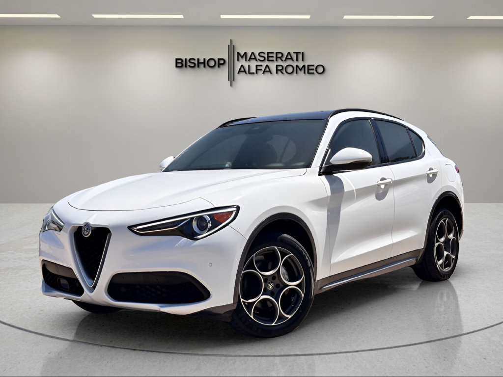 Used 2023 Alfa Romeo Stelvio Ti w/ Active Assist Plus Package AWD/4WD image 3