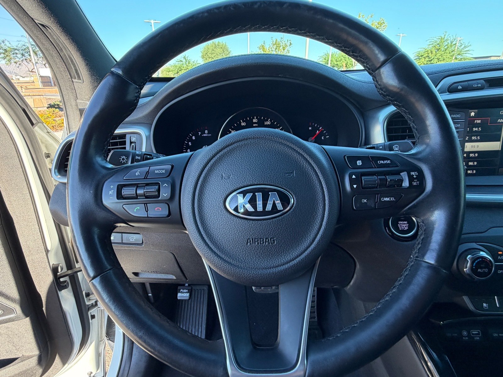 Used 2016 Kia Sorento SX FWD image 21