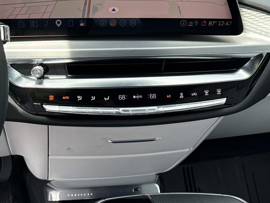 New 2026 Cadillac Lyriq Sport w/ LPO, Floor Liner Package AWD/4WD image 13