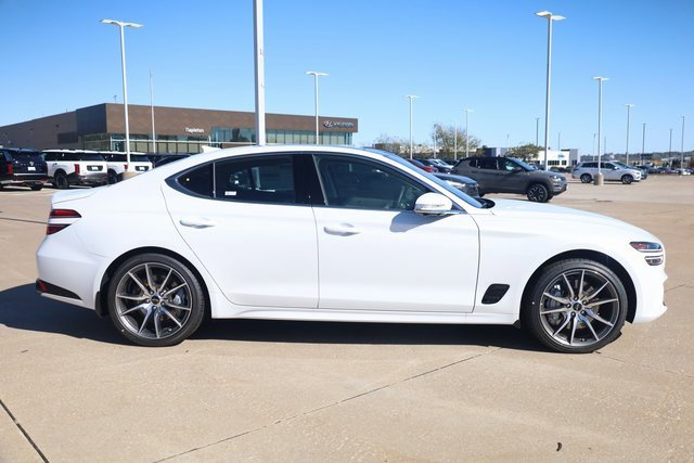 New 2026 Genesis G70 2.5T Prestige image 3
