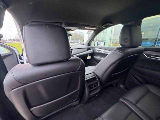 New 2026 Cadillac XT5 Luxury image 17