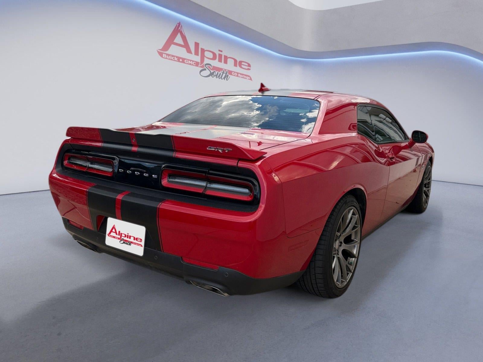 Used 2015 Dodge Challenger SRT w/ Technology Group RWD image 5