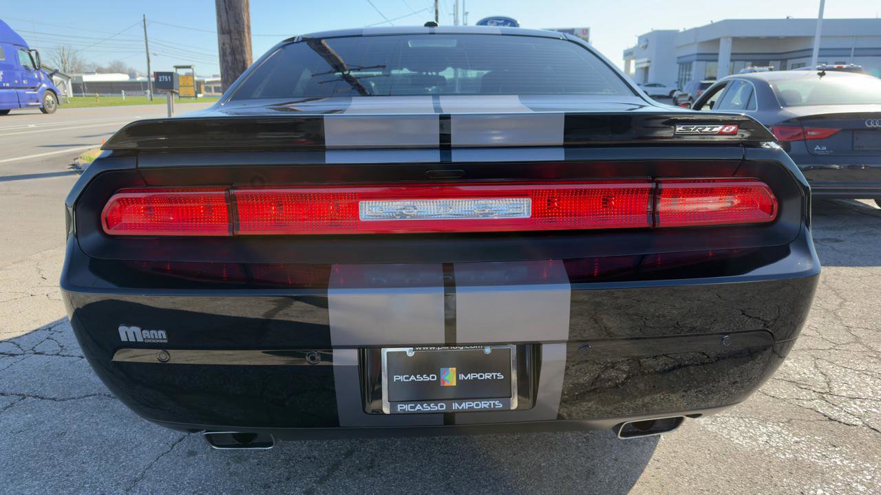 Used 2014 Dodge Challenger SRT8 w/ Harman/Kardon Audio Group image 14