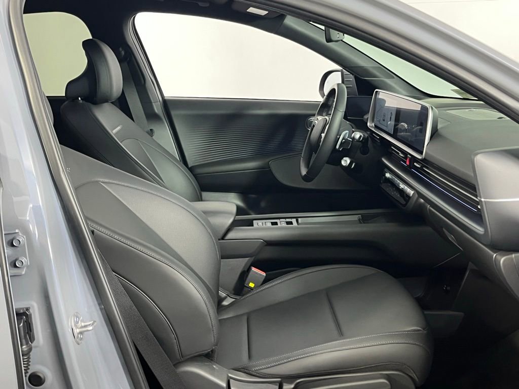 Used 2025 Hyundai Ioniq 6 SEL image 30