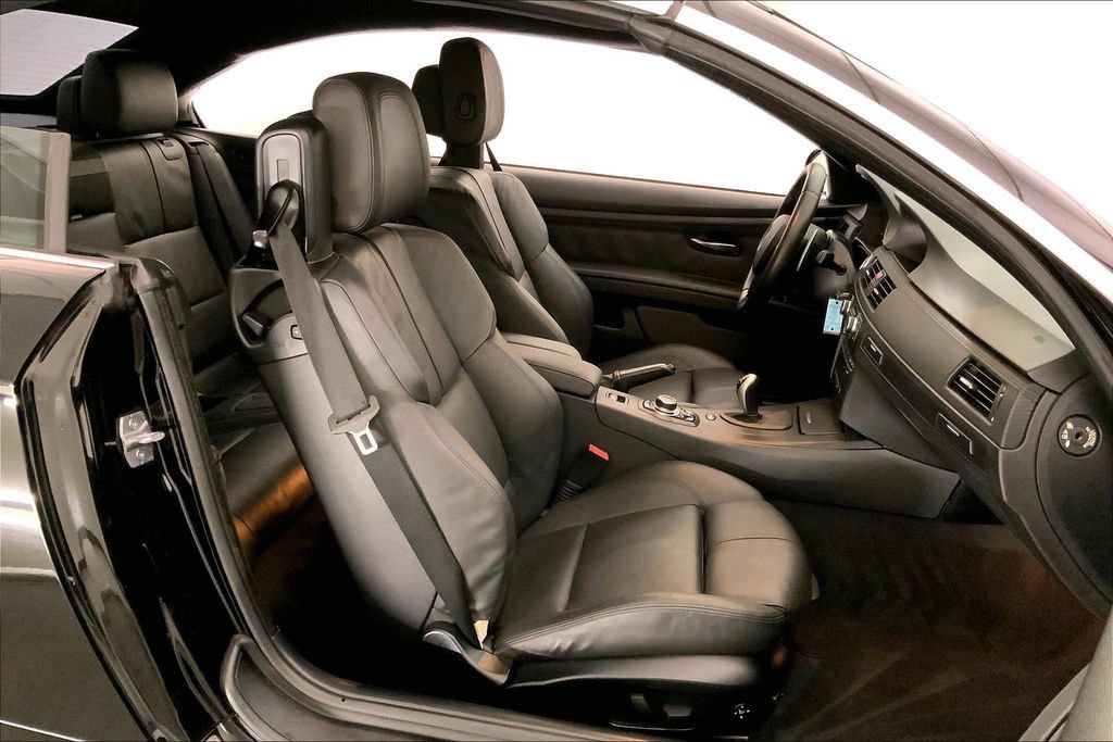 Used 2013 BMW M3 Convertible RWD image 6