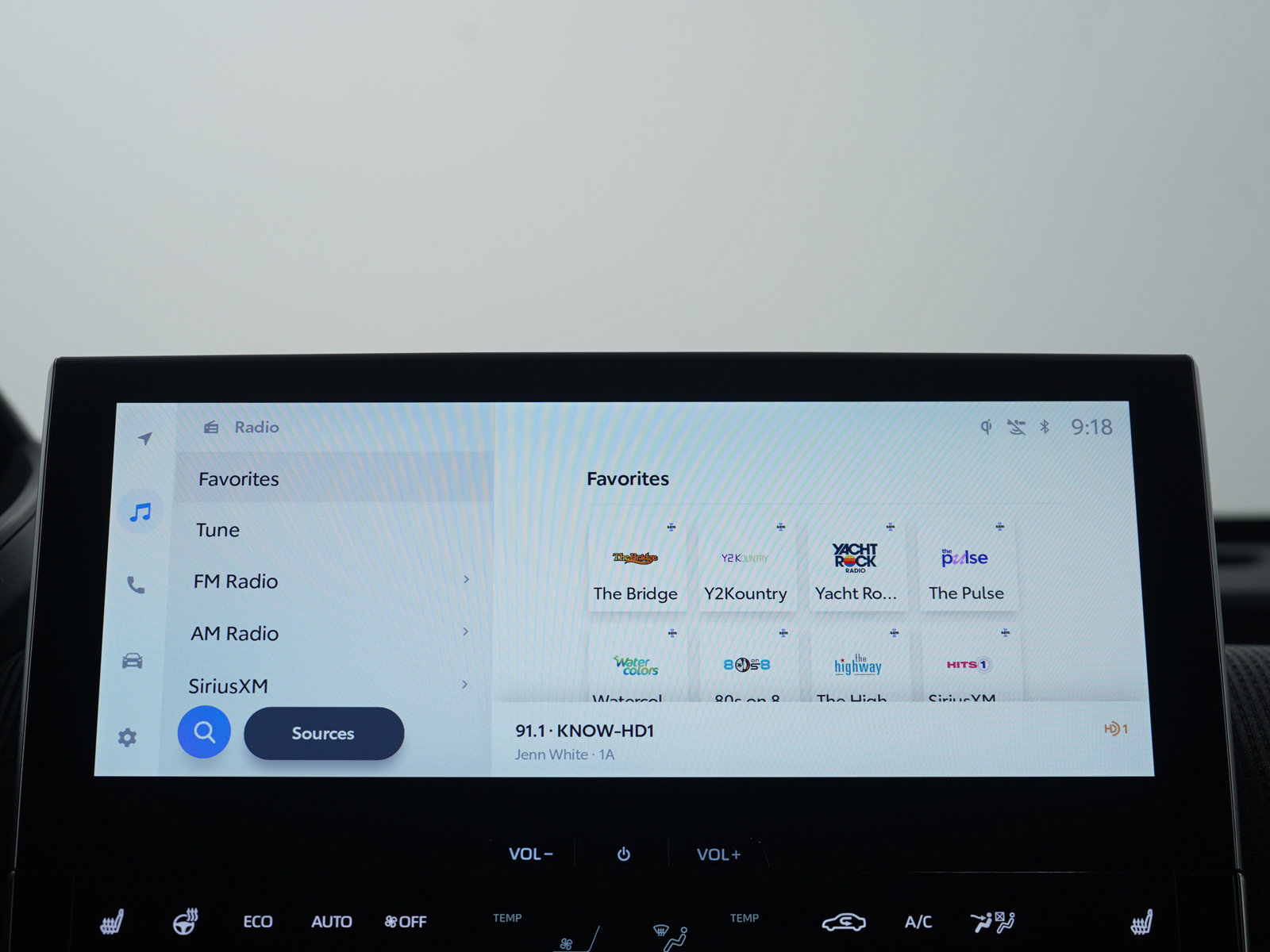 Used 2024 Subaru Solterra Touring w/ Touring Package image 16