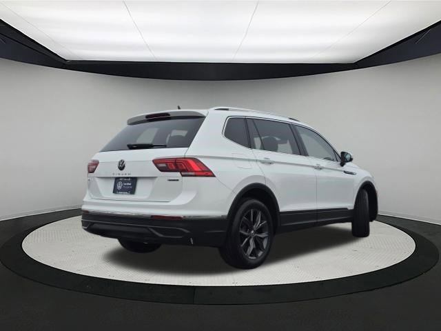 Certified 2023 Volkswagen Tiguan SE image 7