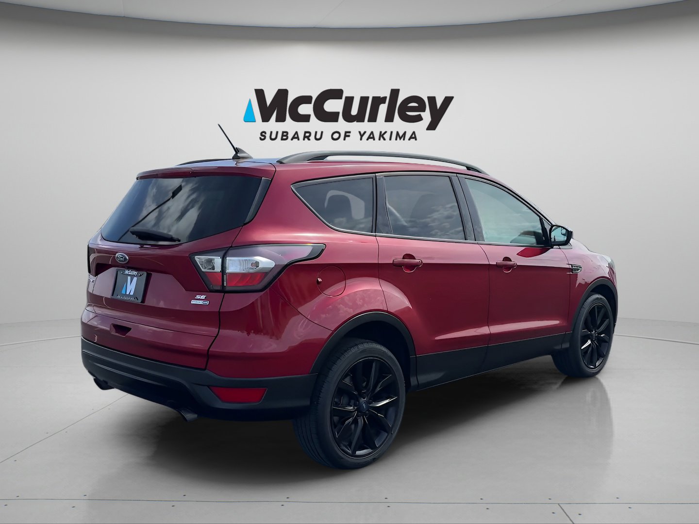 Used 2018 Ford Escape SE w/ SE Sport Appearance Package AWD/4WD image 6