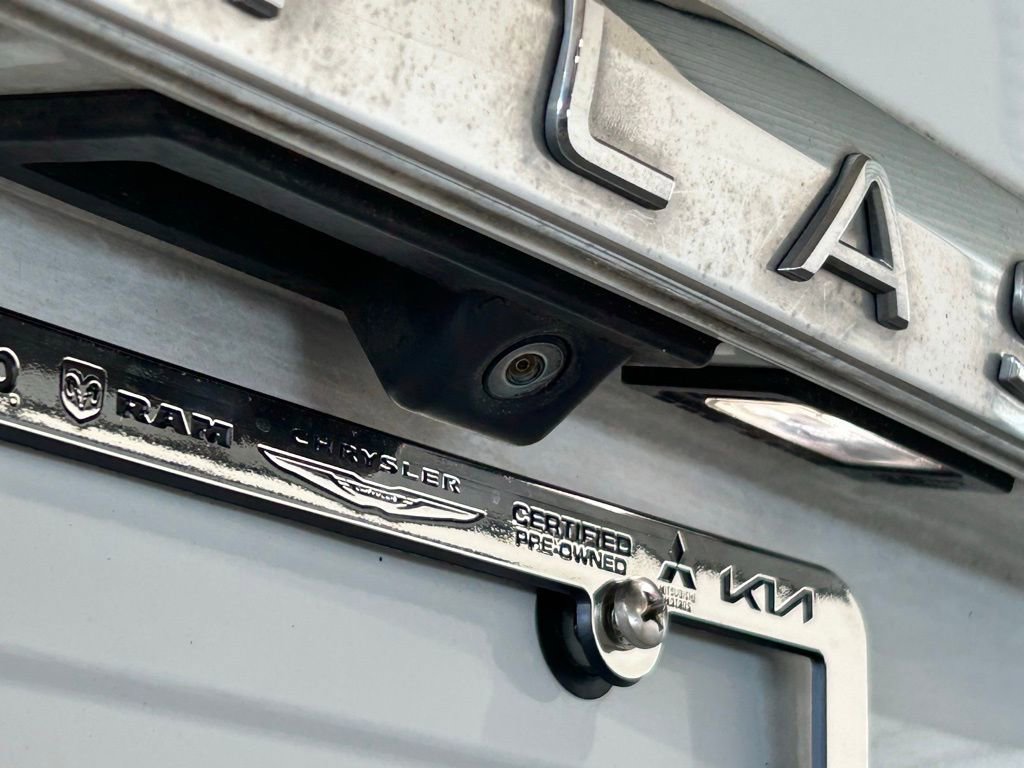 Used 2022 Volkswagen Atlas Cross Sport SE w/ Black Wheel Package image 28