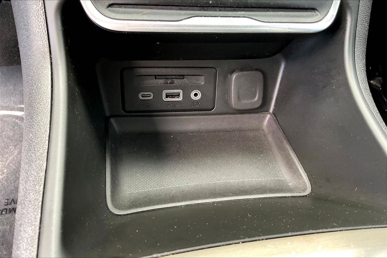 Used 2018 GMC Terrain Denali w/ Driver Alert Package II AWD/4WD image 36
