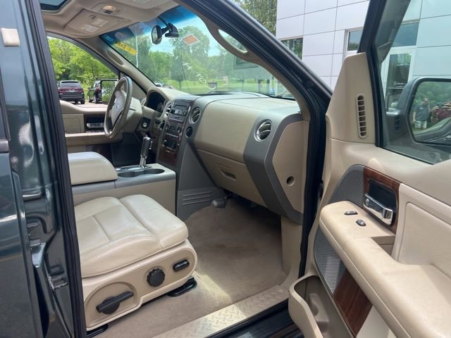 Used 2004 Ford F150 Lariat AWD/4WD image 4