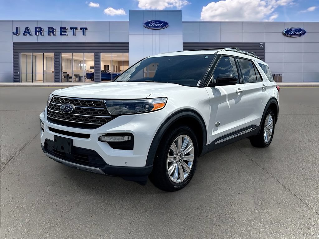 Used 2021 Ford Explorer King Ranch w/ Premium Technology Package AWD/4WD image 3