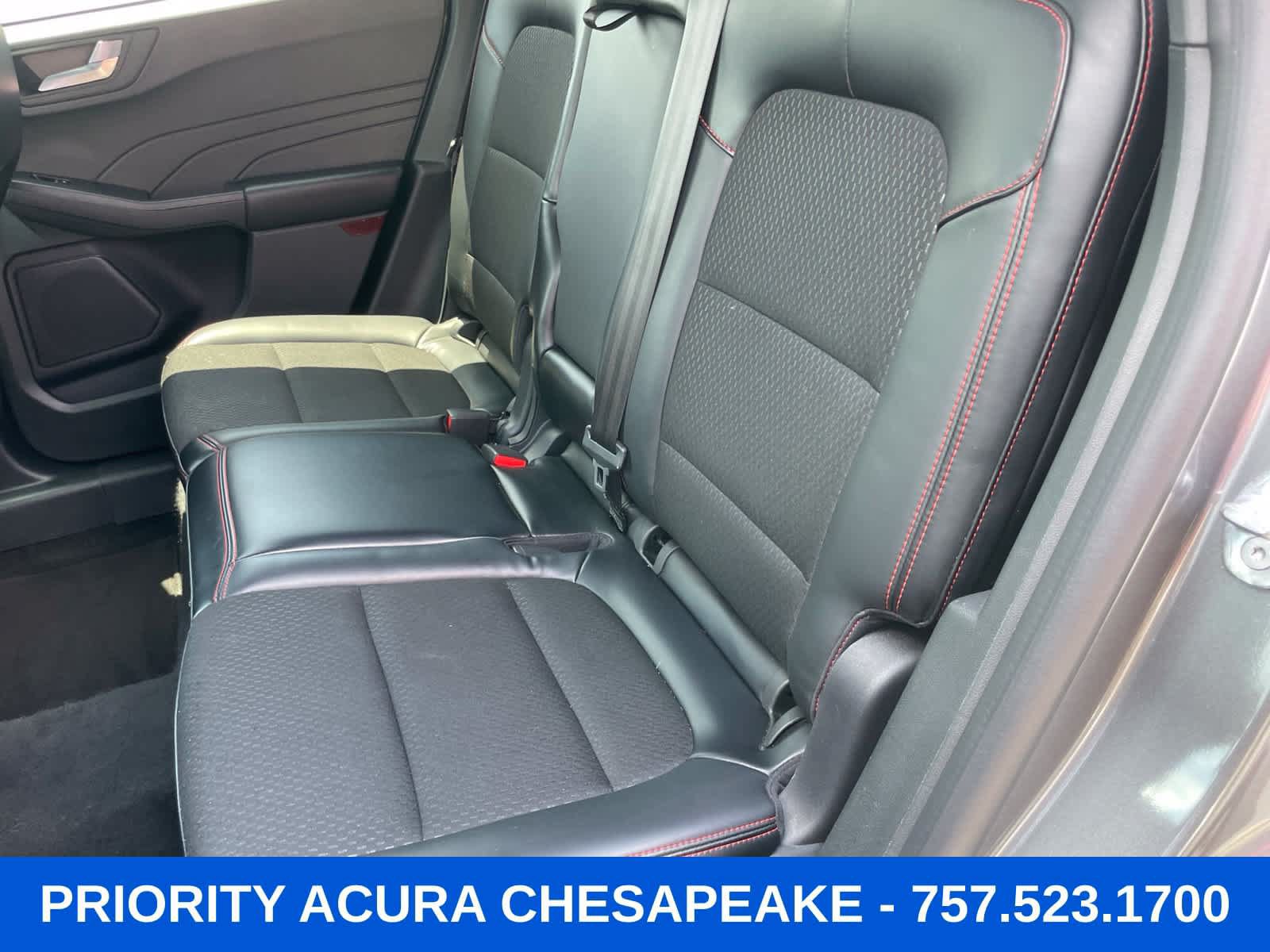 Used 2025 Ford Escape ST-Line AWD/4WD image 8