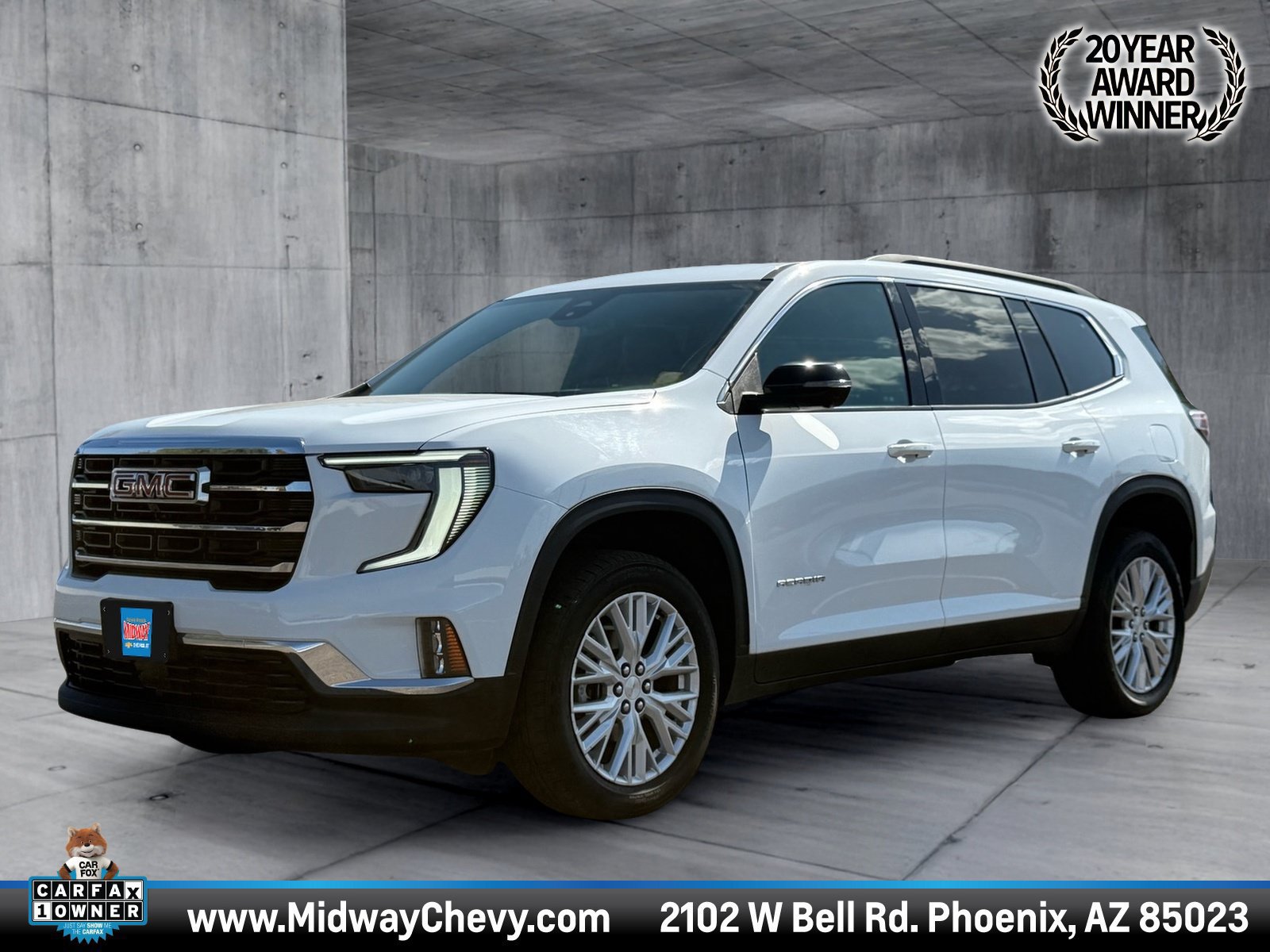 Used 2024 GMC Acadia Elevation FWD image 1