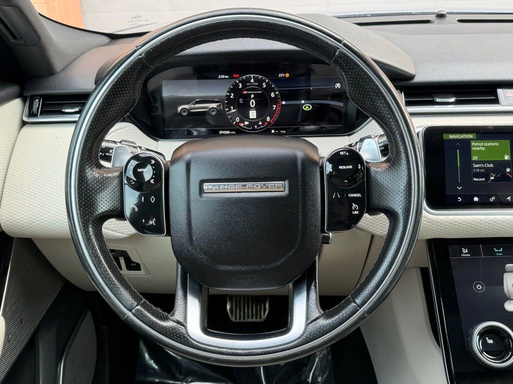 Used 2019 Land Rover Range Rover Velar R-Dynamic SE image 31