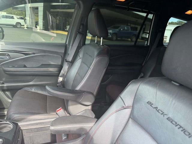 Used 2022 Honda Pilot Black Edition image 17