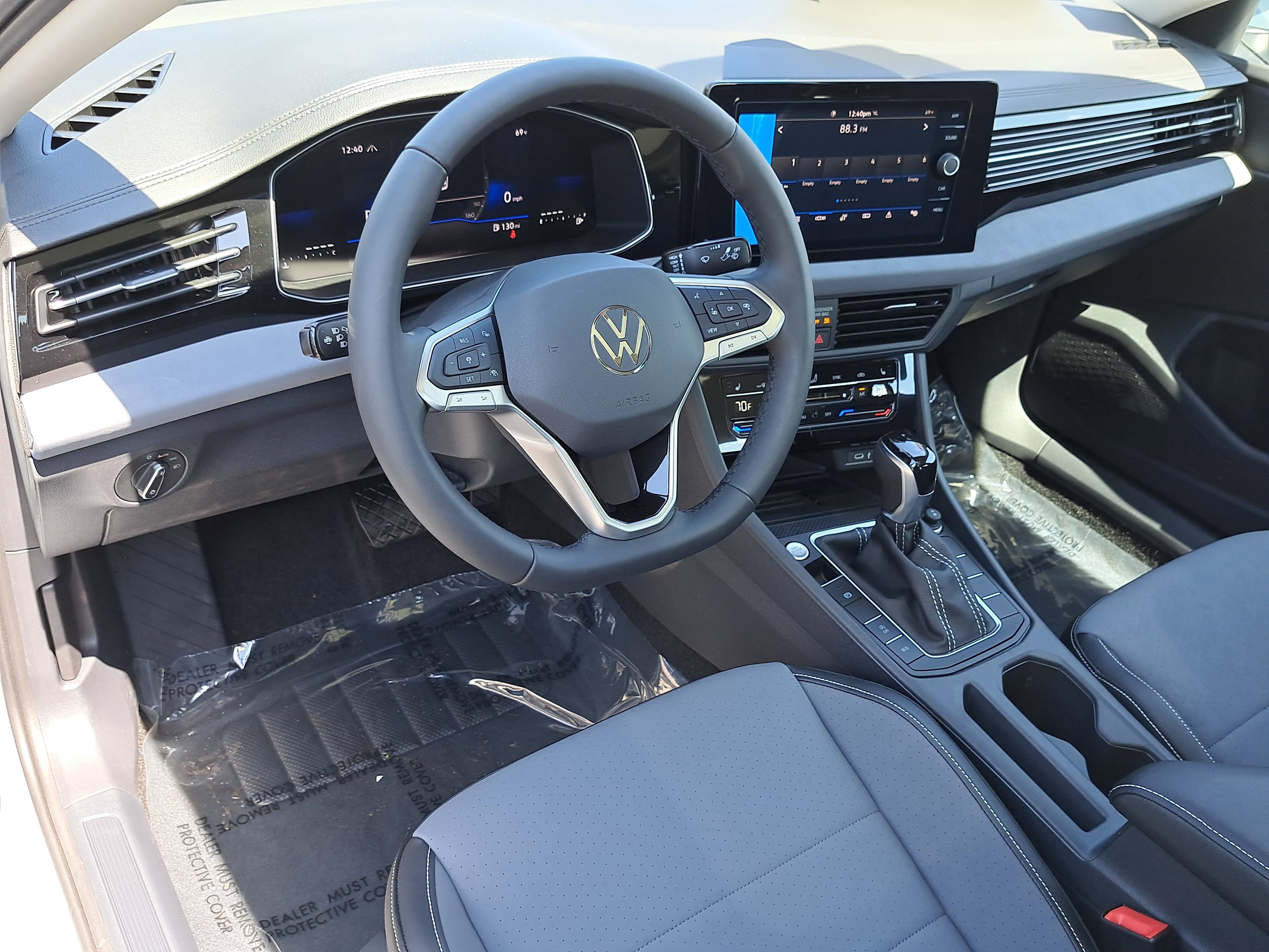 New 2026 Volkswagen Jetta SE FWD image 15
