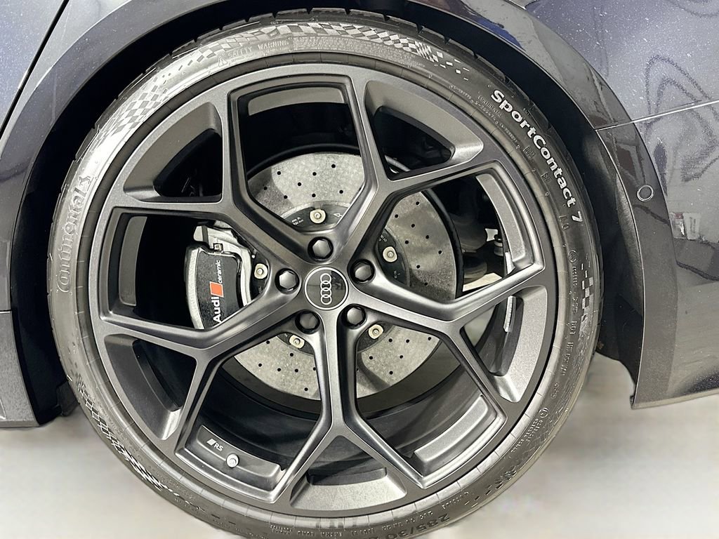 Used 2025 Audi RS 6 performance image 33