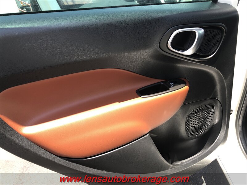 Used 2014 FIAT 500L Trekking w/ Popular Equipment Group FWD image 20