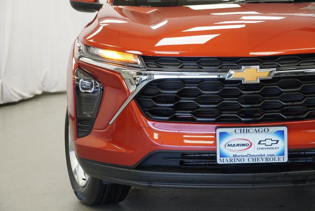 Certified 2024 Chevrolet Trax LS w/ LS Convenience Package FWD image 34