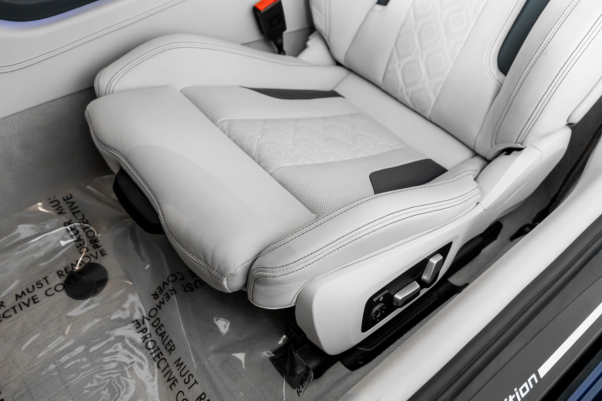 Used 2025 BMW M8 Competition w/ M Carbon Exterior Package image 29