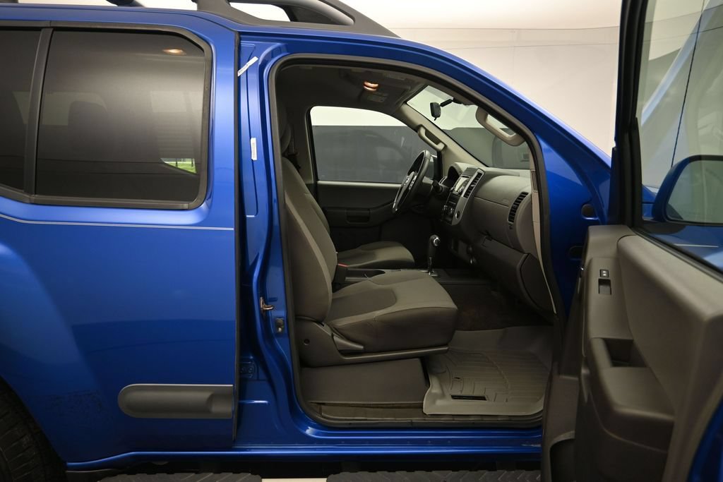 Used 2015 Nissan Xterra S w/ Value Package RWD image 25