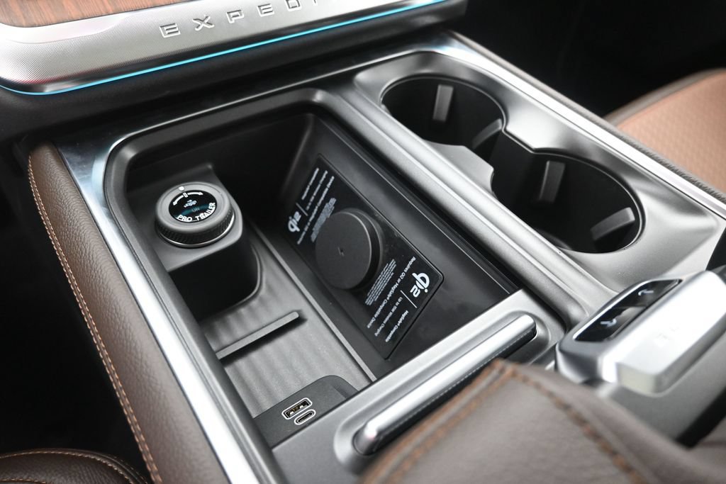 New 2027 Ford Expedition King Ranch RWD image 29