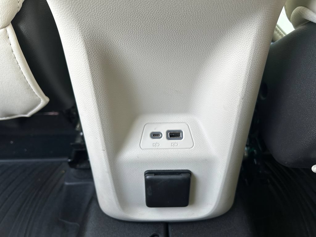 Used 2023 Buick Envision Avenir AWD/4WD image 14