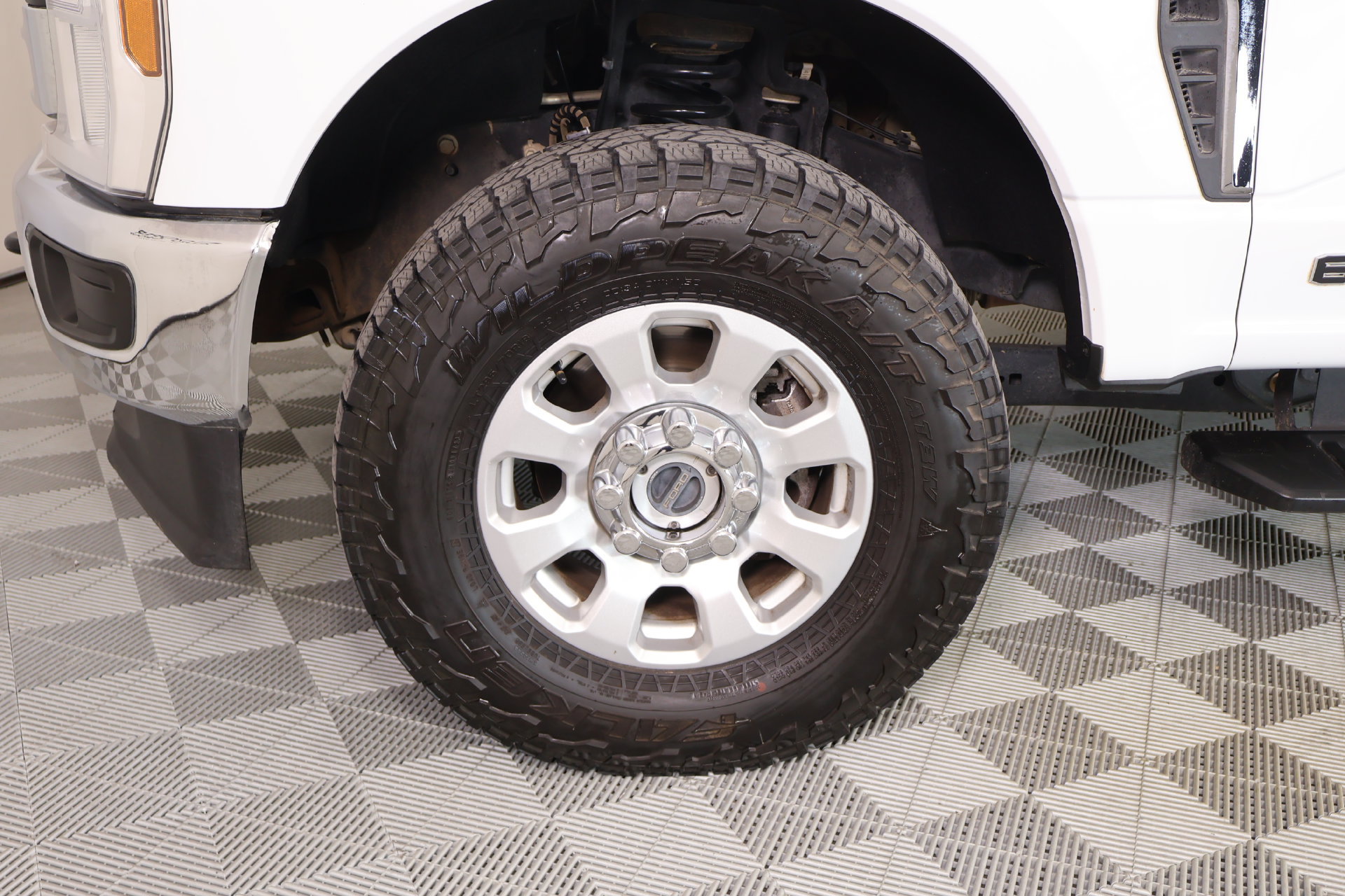 Used 2024 Ford F250 XLT w/ FX4 Off-Road Package AWD/4WD image 16