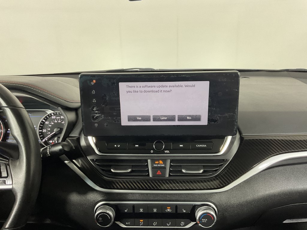Used 2023 Nissan Altima 2.5 SR w/ SR Premium Package FWD image 13