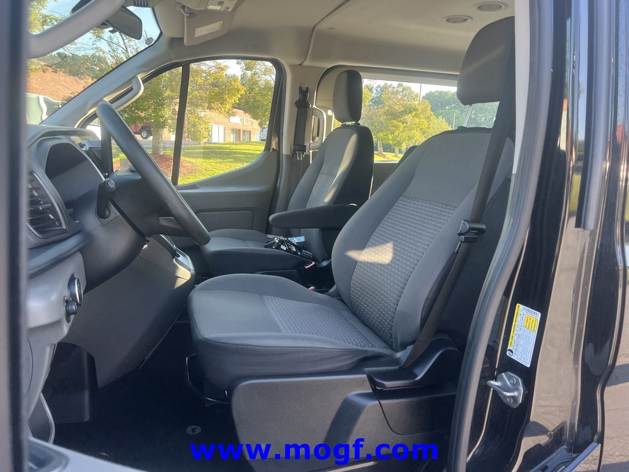 Used 2024 Ford Transit 350 XLT RWD image 17