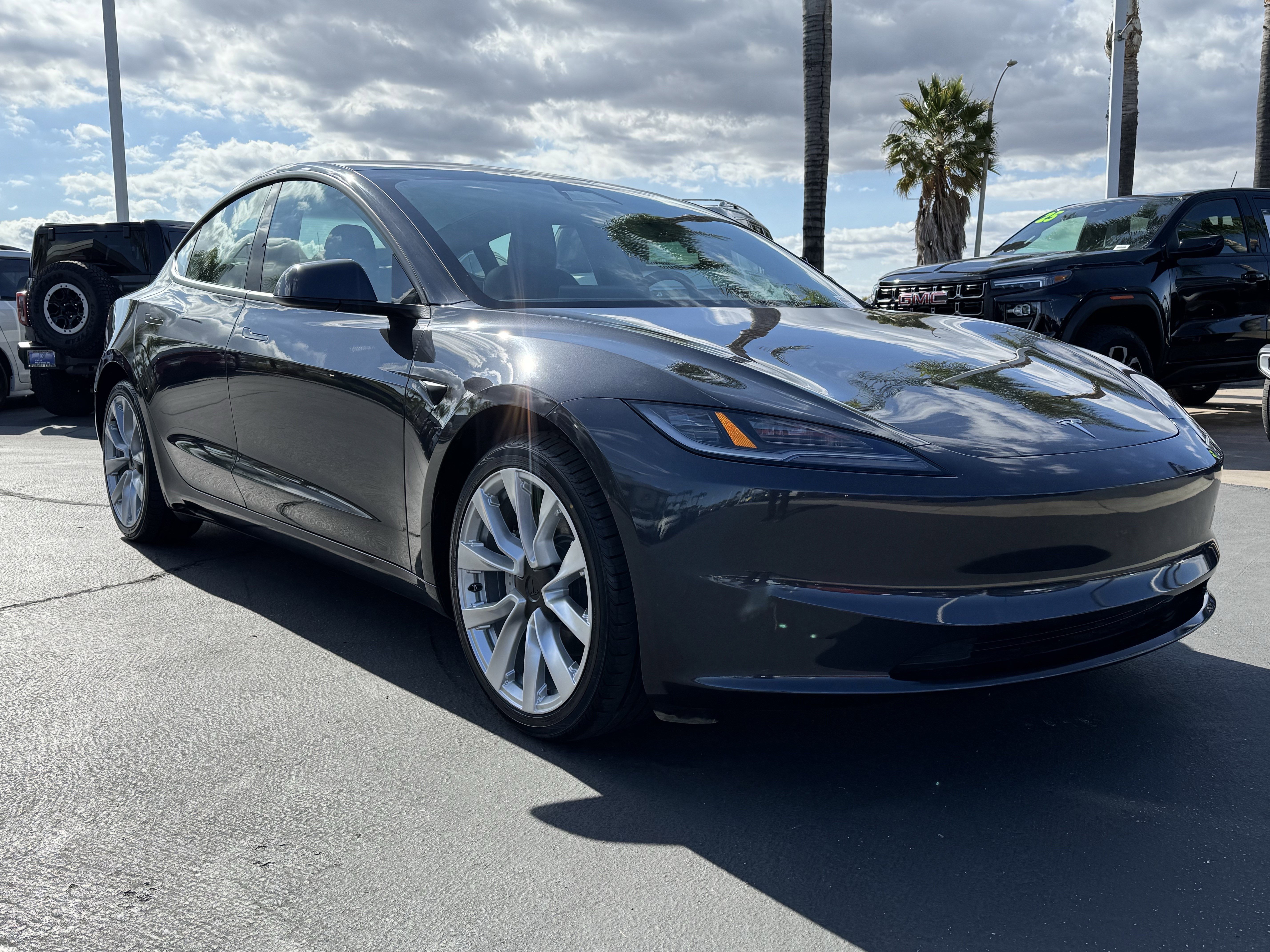Used 2024 Tesla Model 3 Standard Range RWD image 2