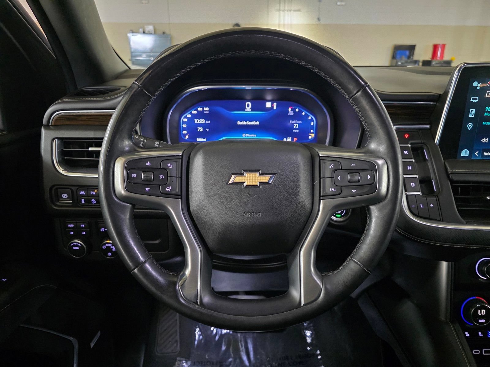 Used 2023 Chevrolet Tahoe Premier AWD/4WD image 30