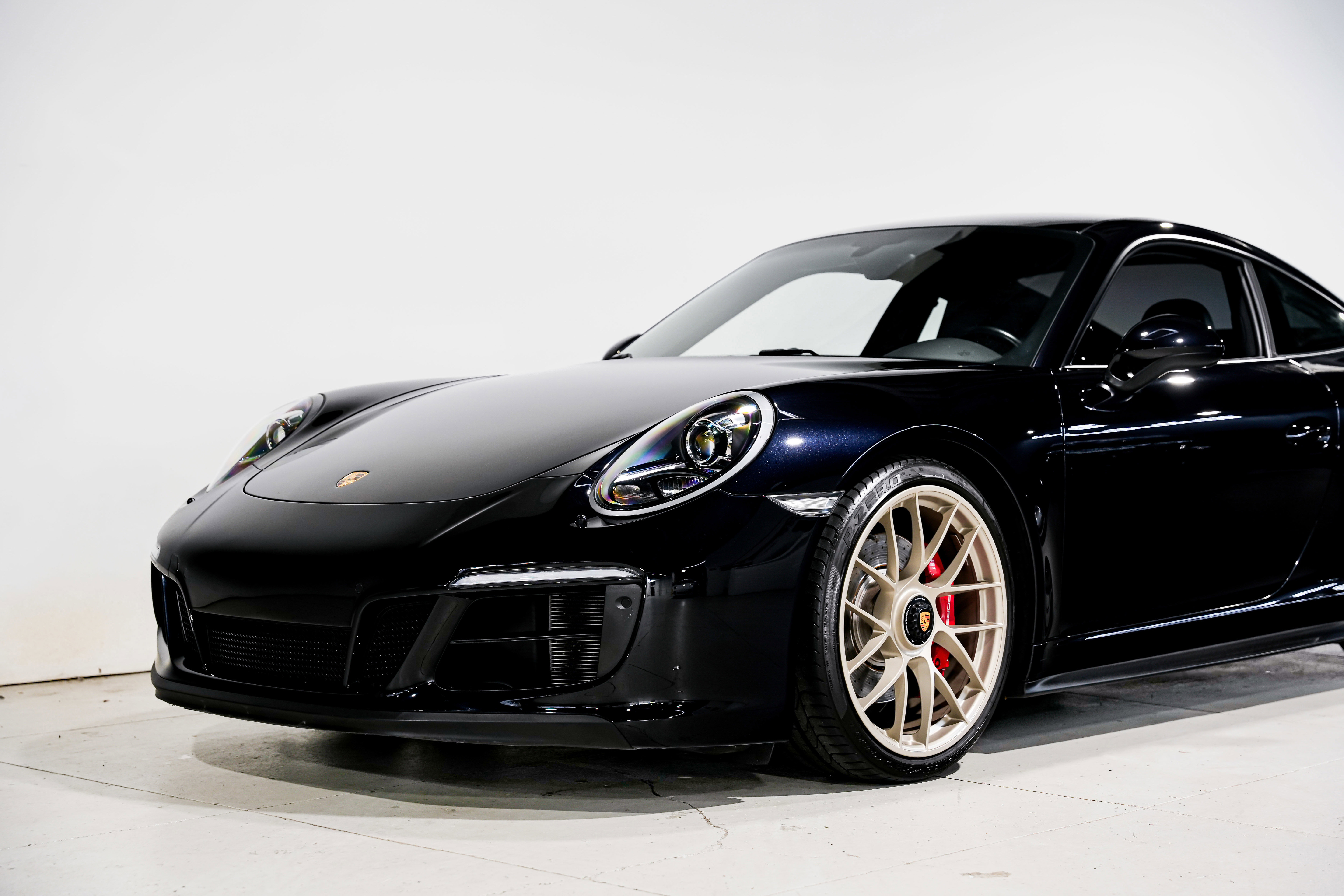 Used 2018 Porsche 911 Carrera GTS image 28
