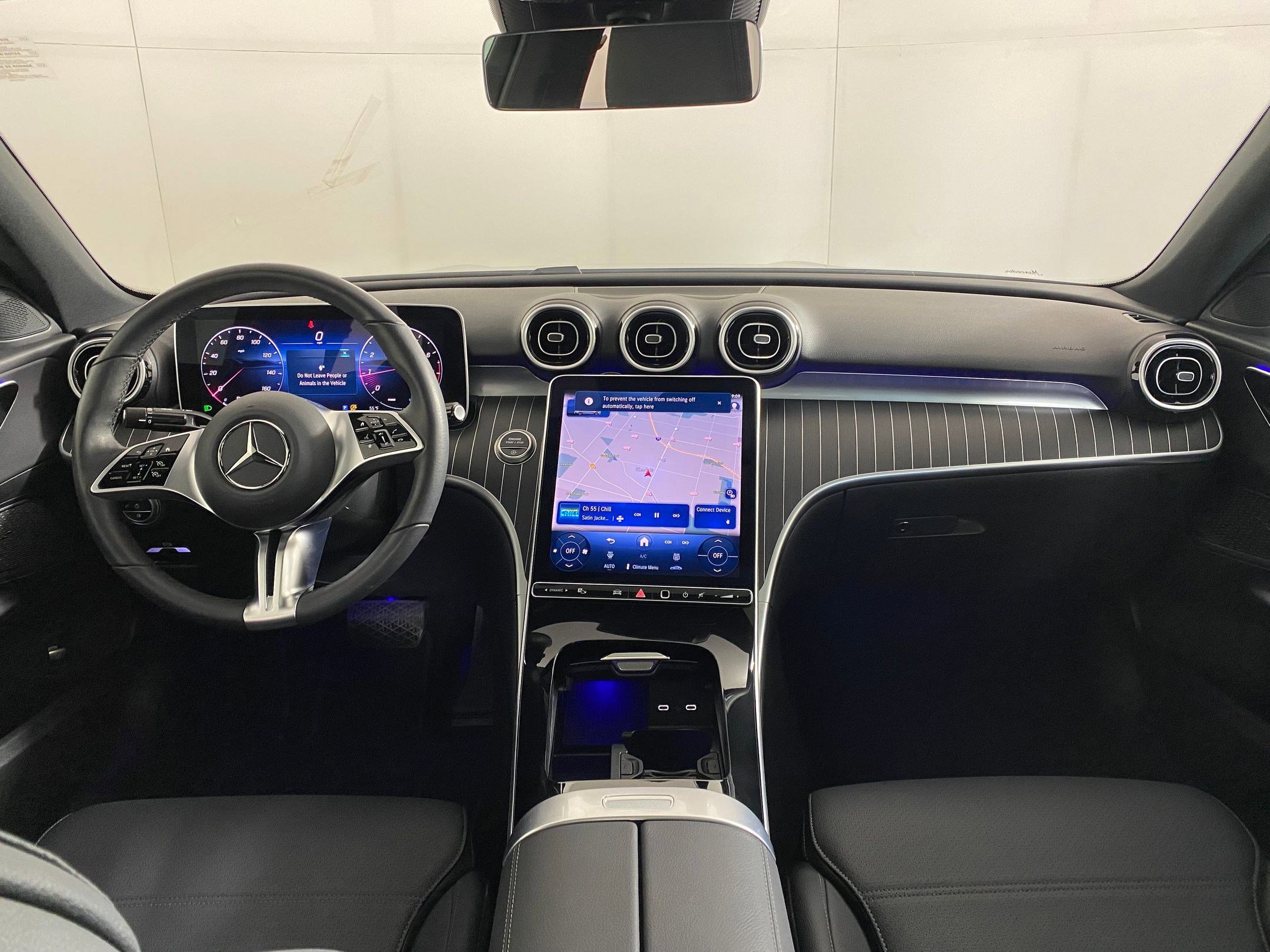 Used 2025 Mercedes-Benz C 300 4MATIC Sedan image 15