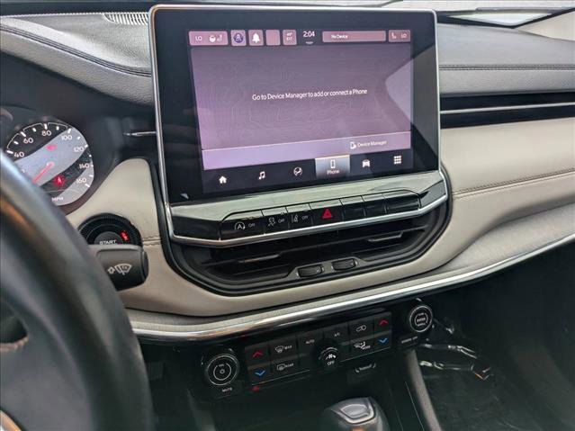 Used 2022 Jeep Compass Limited image 11