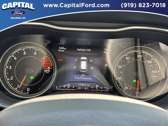 Used 2022 Jeep Cherokee Limited AWD/4WD image 26