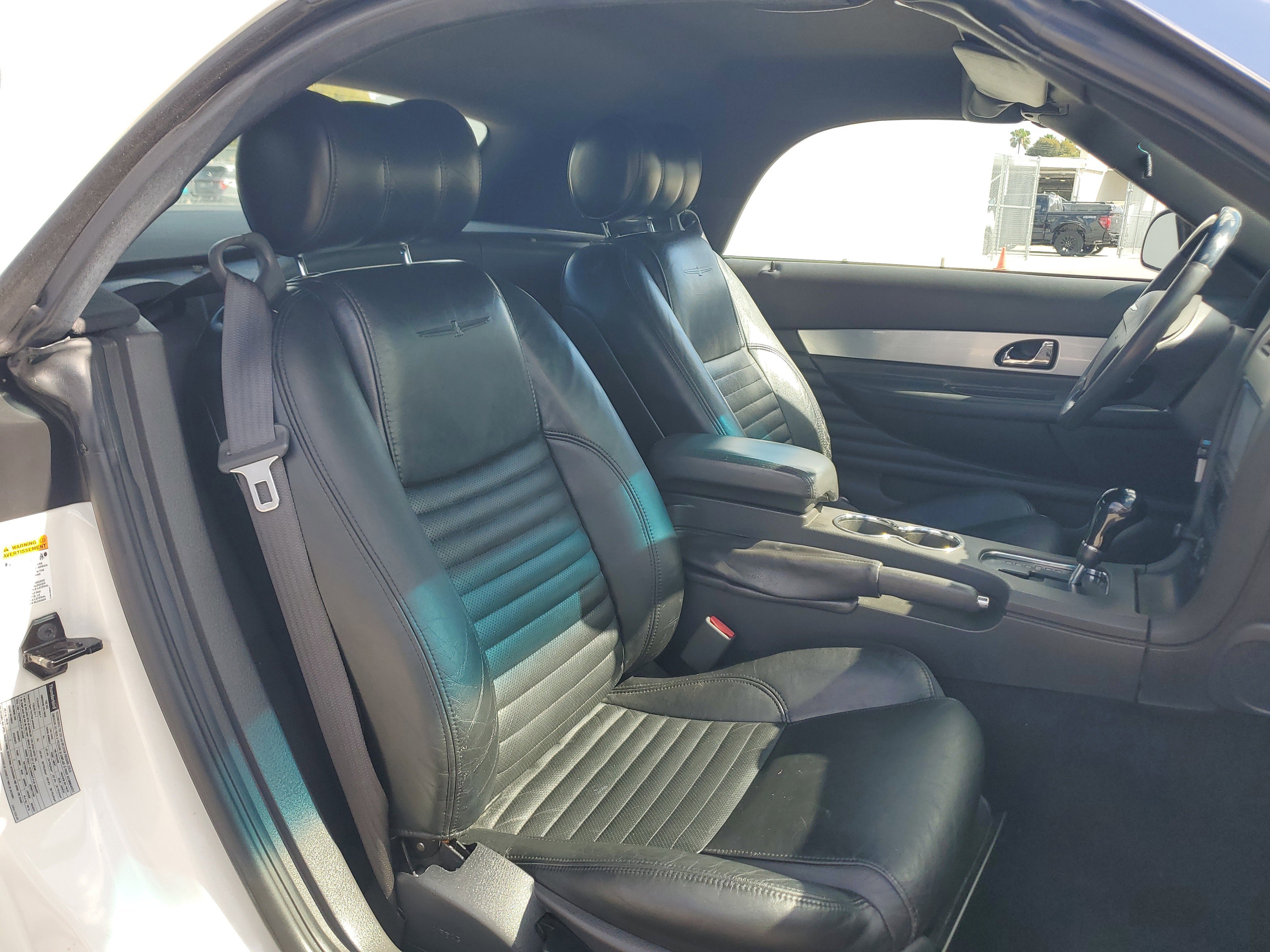 Used 2002 Ford Thunderbird image 13