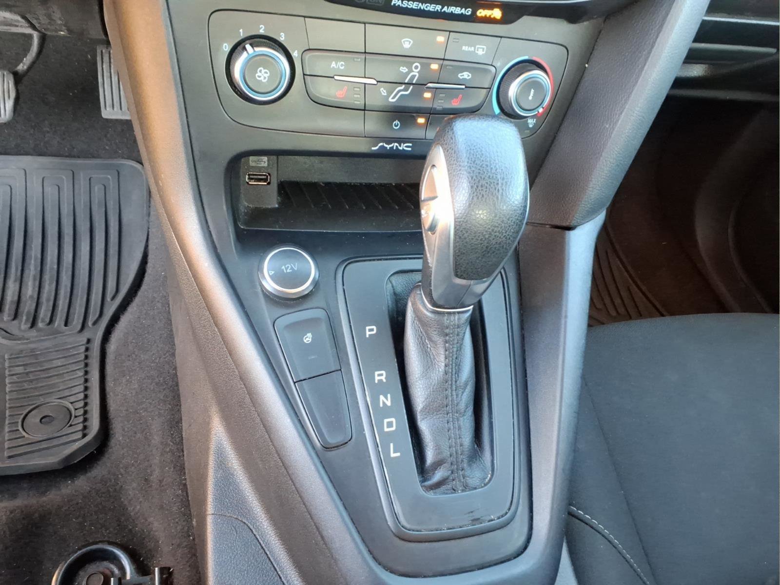 Used 2017 Ford Focus SE w/ Cold Weather Package image 23