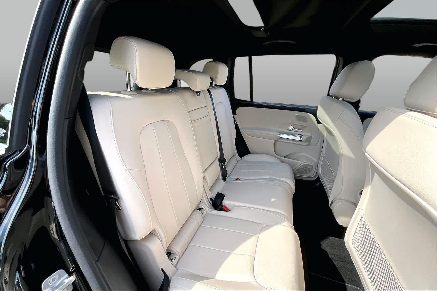 Used 2026 Mercedes-Benz GLB 250 image 21